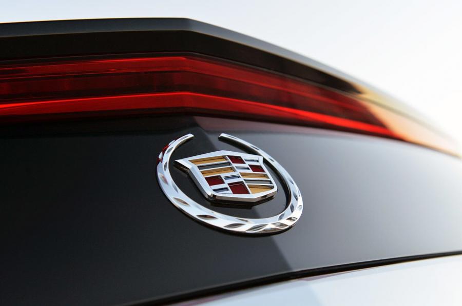  Cadillac ELR 2014 года  (фото 21 из 120)